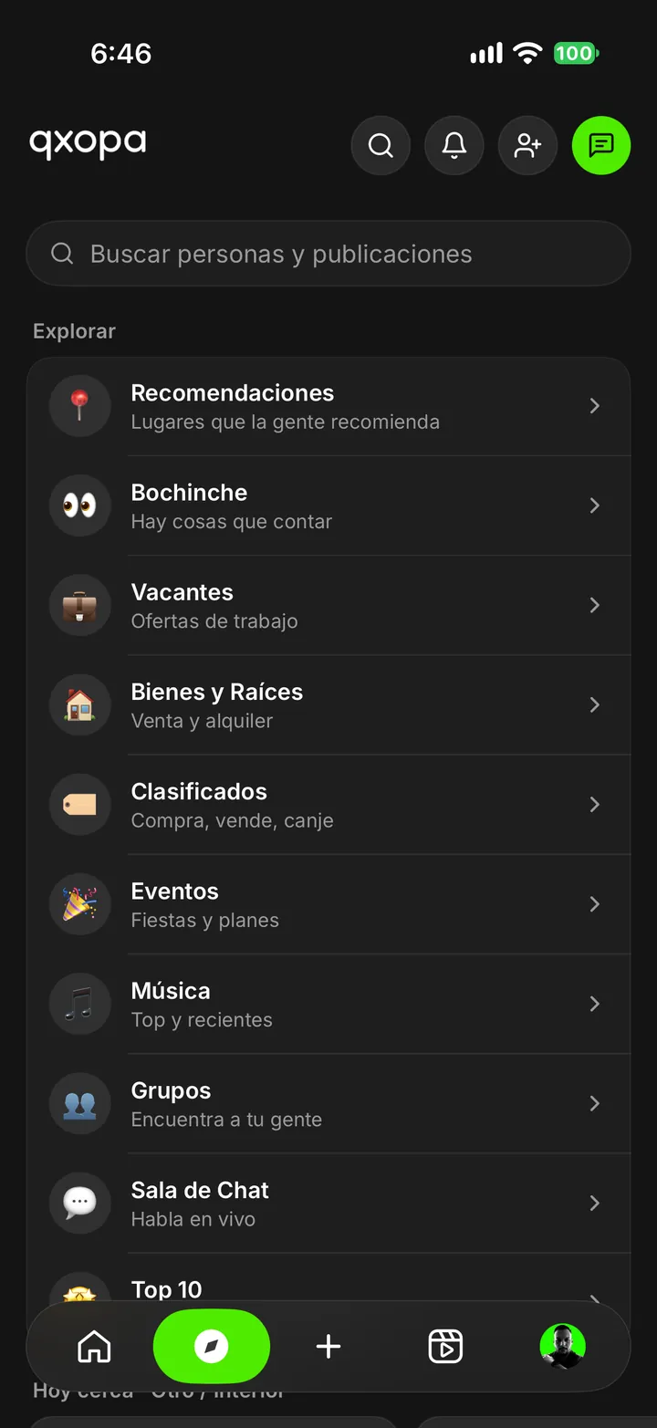 Pantalla Explorar de qxopa con Recomendaciones, Bochinche, Vacantes, Bienes y Raíces, Clasificados y Eventos